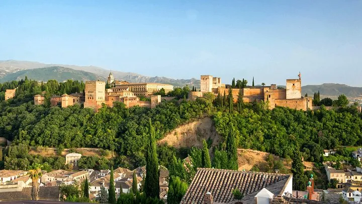 Private Granada Day Trip including Alhambra and Generalife from Seville