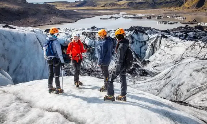 Sólheimajökull Glacier Walk – Easy Adventure in a Small Group