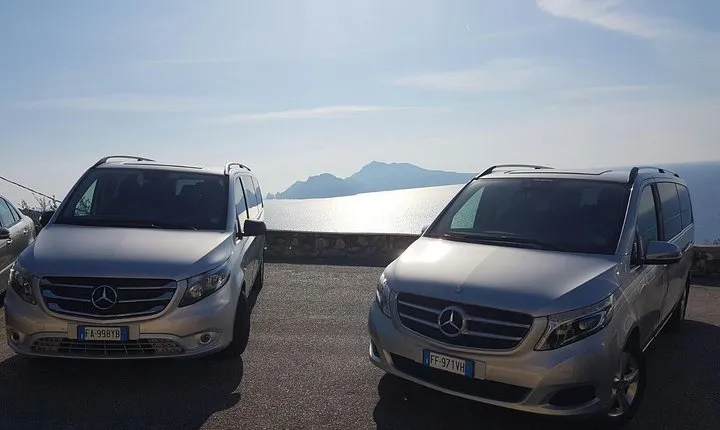 Private transfer from Rome to Positano or Sorrento plus 2 hrs stop in Pompeii