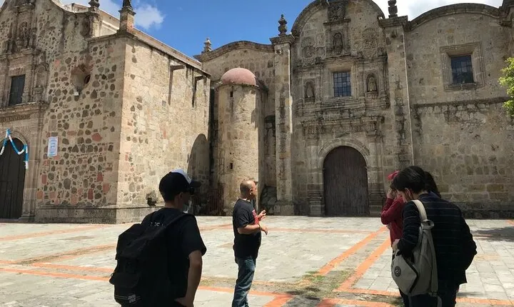 Tour Barrio de Analco, Guadalajara's first neighborhood