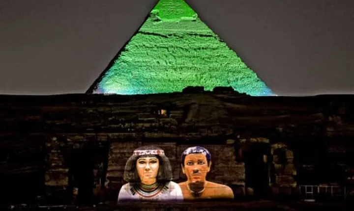 3-Hour Rooftop Dinner with Pyramid View and Show in Cairo
