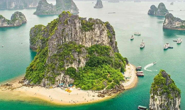 Halong Bay Symphony Cruise - Day Tour Starting from Ha Long City