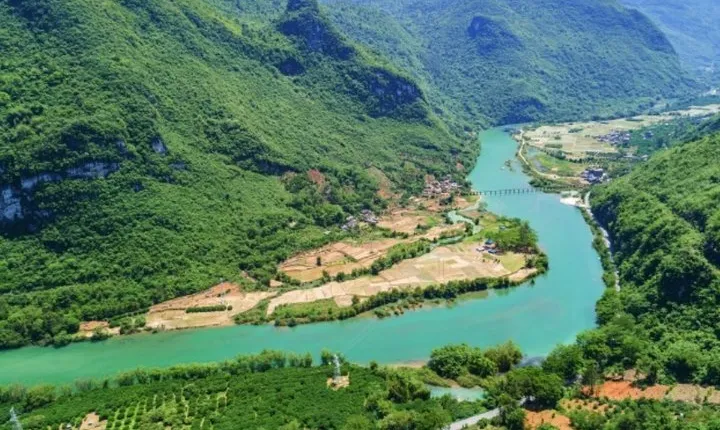 Private Day Tour to Xiatianxia Valley in Yangshan County from Guangzhou