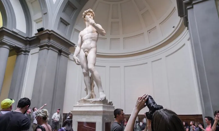 Skip the Line: Accademia Gallery Tour with Michelangelo's David
