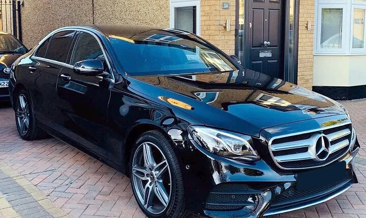 Private Transfer from Sofia Airport SOF to Sofia in Business Car