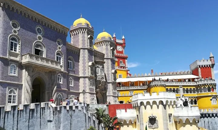 Private tour through the Romantic Sintra & Amazing Cabo da Roca & Cascais