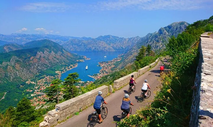 Bike tour - Panoramic downhill from Njeguši and Kotor serpentines