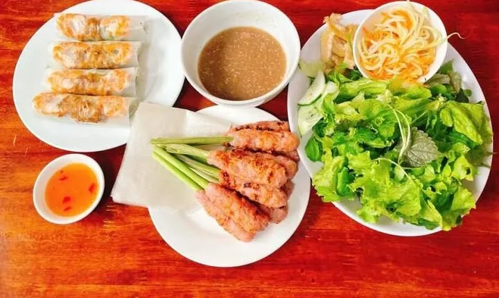 Private Food Tour in Hue