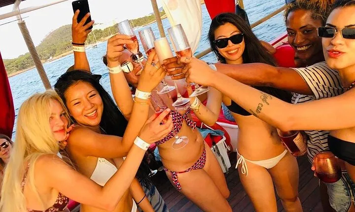 Sunset Beach Tour 3 HS all Inclusive ( Paddle boards , Kayaks & Snorkeling)