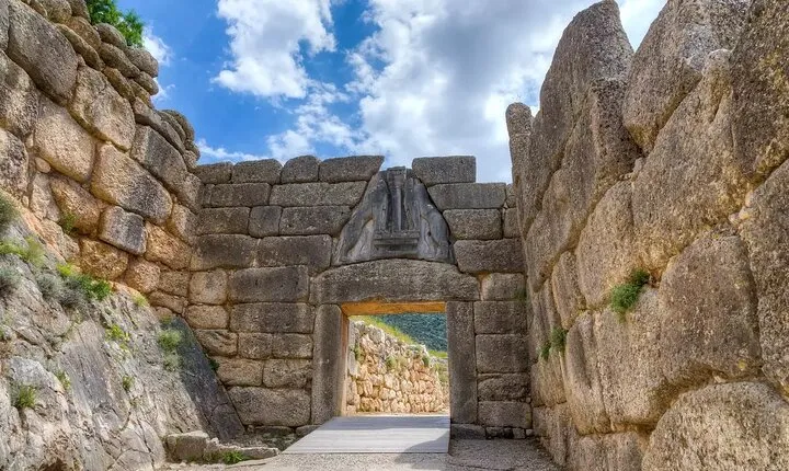 Private Day Tour in Corinth Canal, Epidaurus ,Mycenae and Nafplio