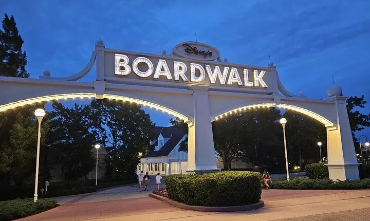 Orlando Area 5 Day Self Guided Disney Save Tour & More