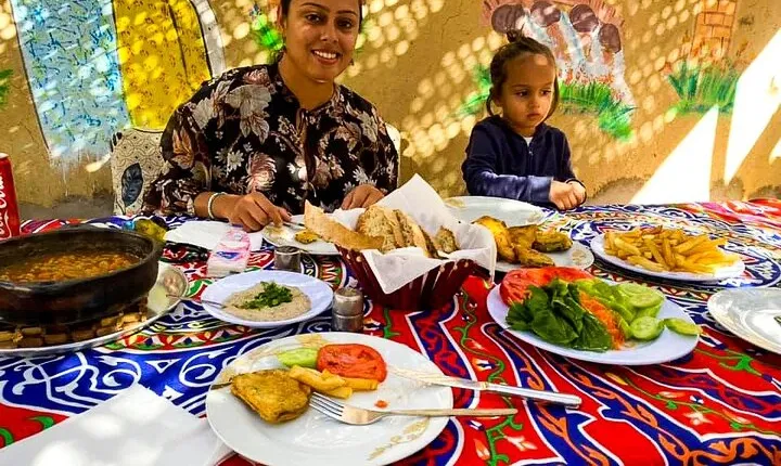 3 Hours Culinary Journey with Family Food Tour in Luxor