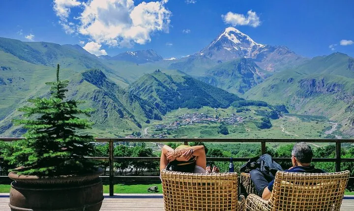 Private Kazbegi Tour: Gergeti, Ananuri & Scenic Views