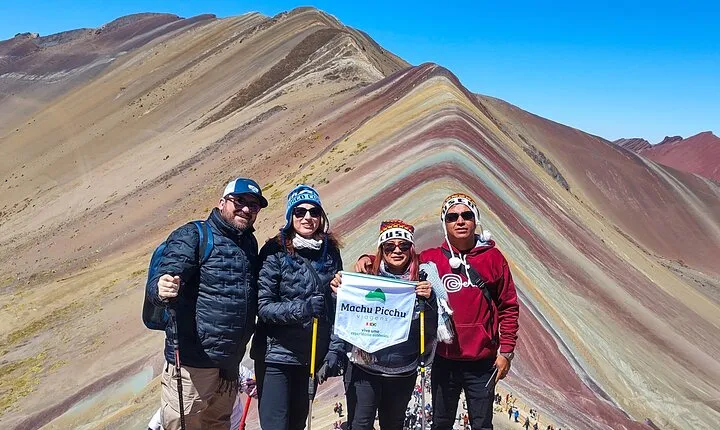 Rainbow Mountain Full Day Trek