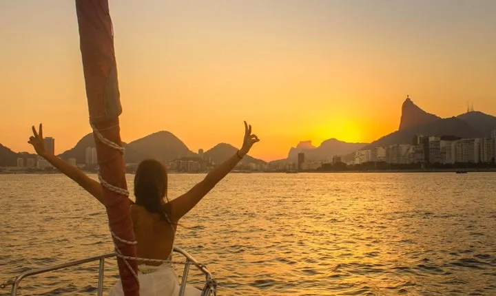 Sunset Sailing Tour in Rio de Janeiro