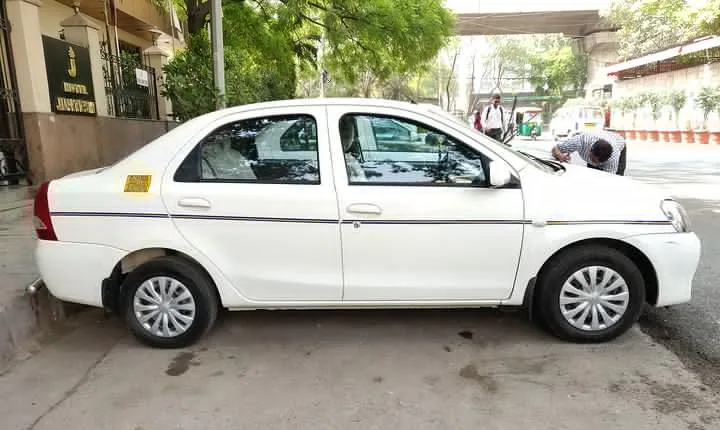 IGI Airport New Delhi: Private Hotel/Airport Transfer