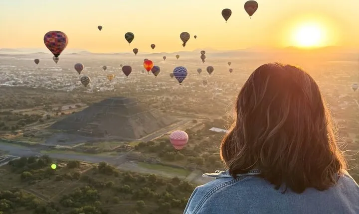 Balloon flight / Breakfast in the cave / CDMX pick-up + Pyramids