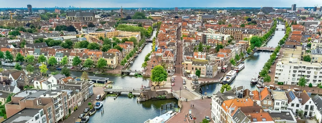 Leiden audio walking tour with historic landmarks and canal heritage