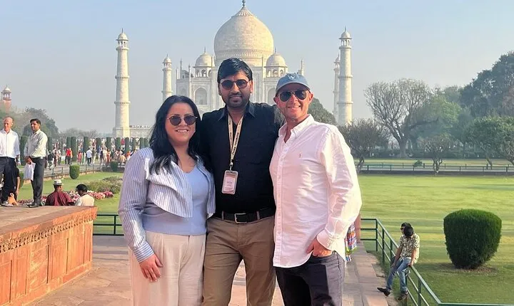 Skip the line Taj Mahal and Agra Fort private Tour by Car