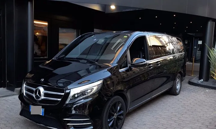 Nice Cote d'Azur Airport (NCE) to Nice hotels - Round-Trip Private Transfer
