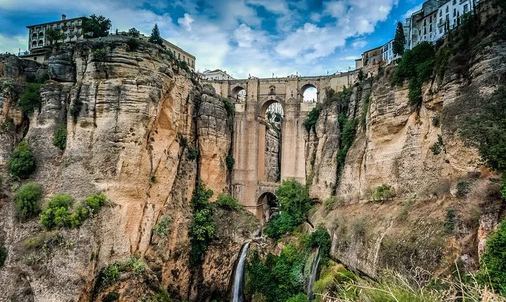 Private Full Day Tour to Ronda from Seville with Hotel pick up and drop off