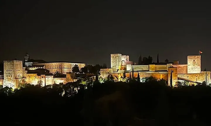 Charles V Palace Night Alhambra and Generalife with Audio Guide
