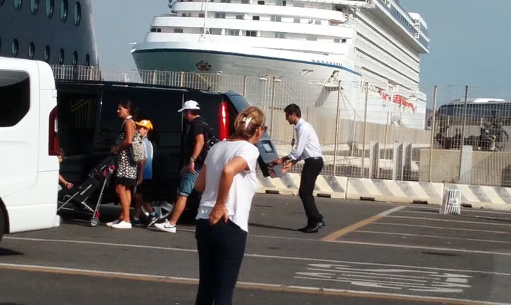 Civitavecchia Excursion to Rome: Lunch and optional SkipTheLine