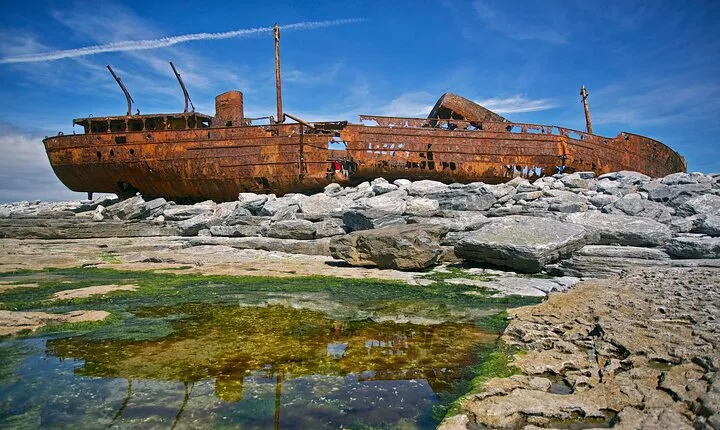 Aran islands & Cliffs of Moher including cruise day tour departing from Limerick