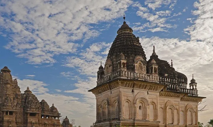 2 Day Khajuraho Temple Tour from Delhi overnight by Train !