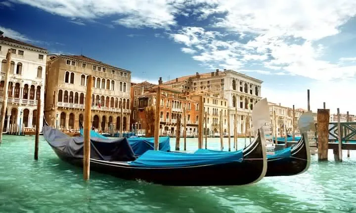 Venice Day Trip from Milan with Guided City Tour