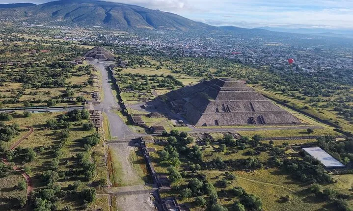 Vegan and Vegetarian Teotihuacan Experience with Homemade Lunch