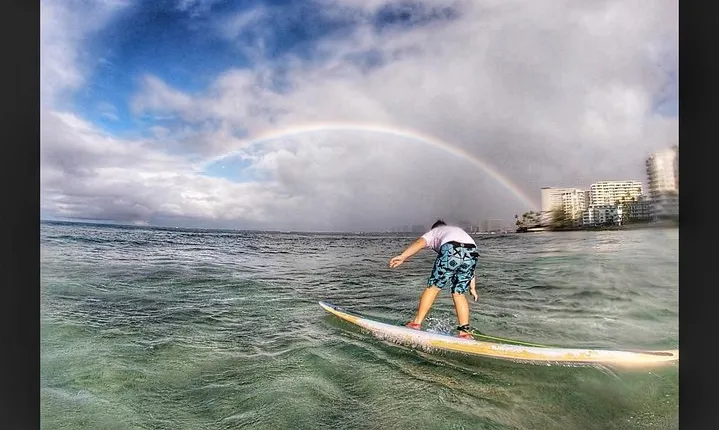Surf Lessons in Hawaii Paddle Assisted