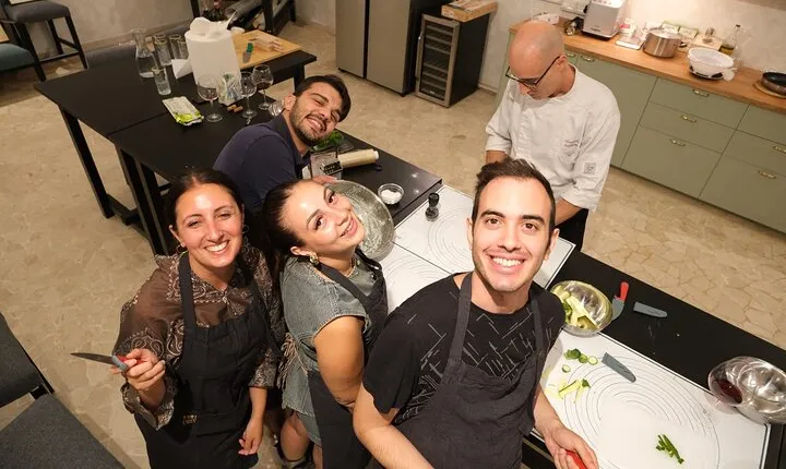 Florence: Hands-On Pasta & Tiramisu Cooking Class