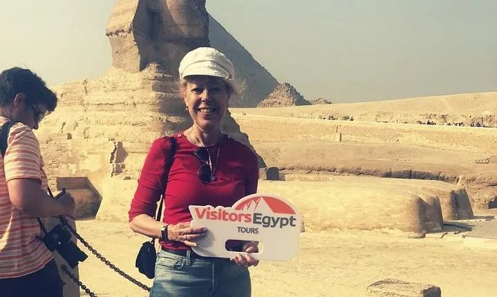 Private Day Tour at the Pyramids & Old Coptic Cairo & Citadel 