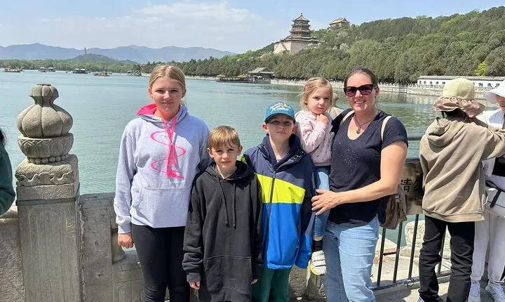 Beijing Family Culture Tour: Summer Palace & Panda House
