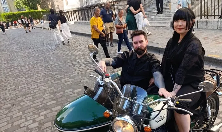 Paris: Private Vintage Sidecar Tour From your Hotel (1h)