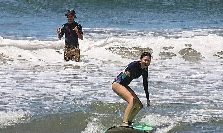 Surfing Lessons La Lancha