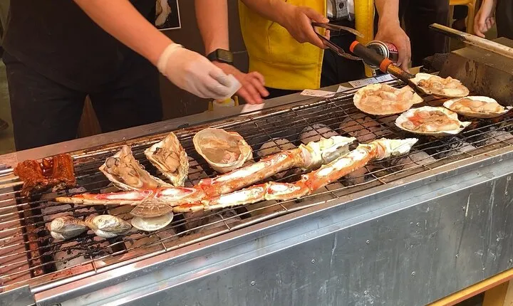 Tsukiji Fish Market Culture Walking and Food Tour