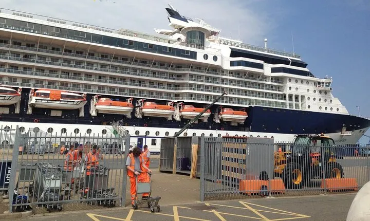 Arrival Transfer from Cruise Ports to London Hotel or London Airports