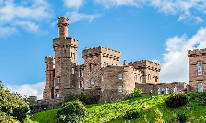 Discovering Inverness: A Self-Guided Audio Tour of the Capital of the Highlands