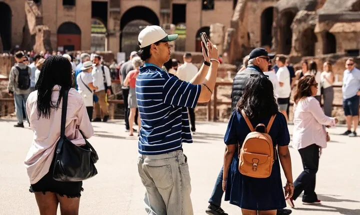 Gladiators & Saints: Colosseum Arena and St. Peter's Prison Tour