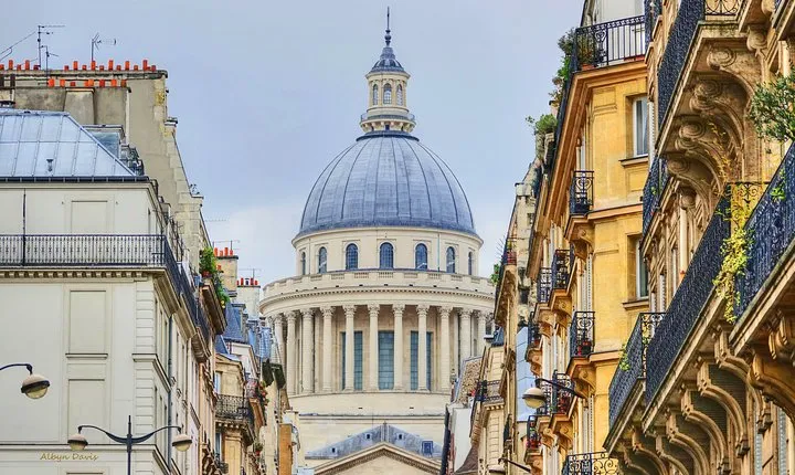 Private tour of Paris's Latin Quarter with a local