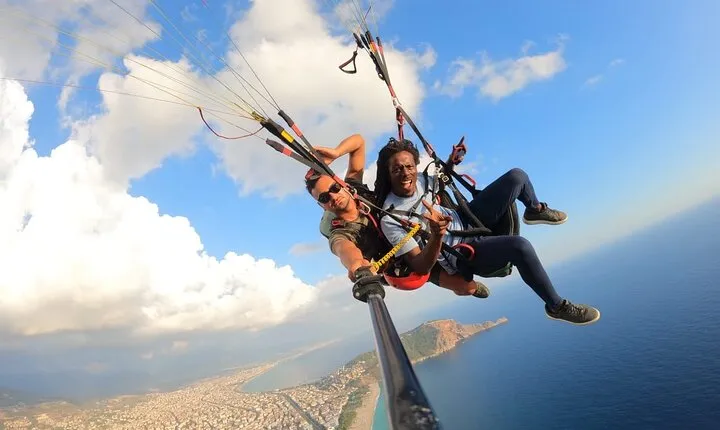 Side Paragliding in Kleopatra Beach