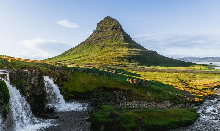 Snaefellsnes and Kirkjufell Day Tour by Minibus from Reykjavik
