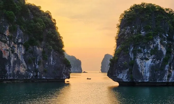 The BEST Lan Ha Bay Sunset Boat Tours 2025 From Cat Ba Island