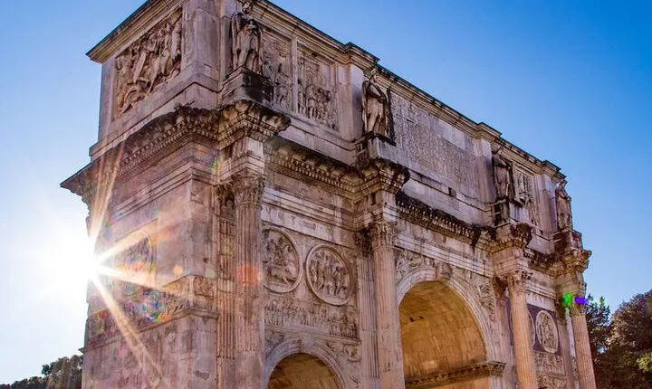 Private Guided Tour in the Colosseum and Ancient Rome