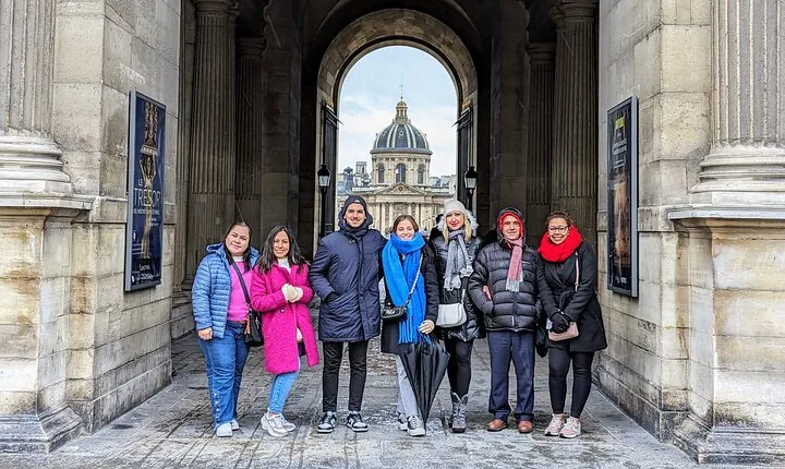 Historical Walking Tour through the Heart of Paris
