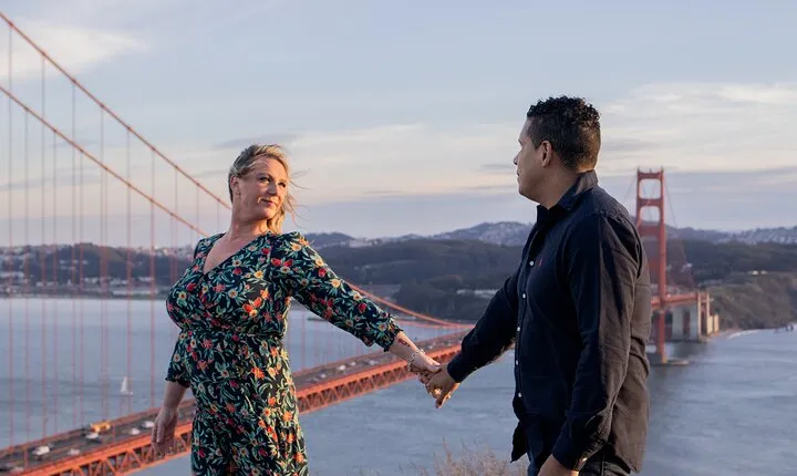 San Francisco : Professional Photoshoot at Golden Gate Bridge