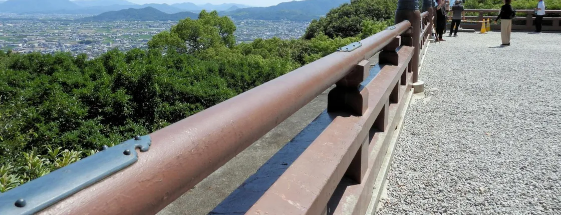 Takamatsu private tour with Ritsurin Garden and Kotohira-gu