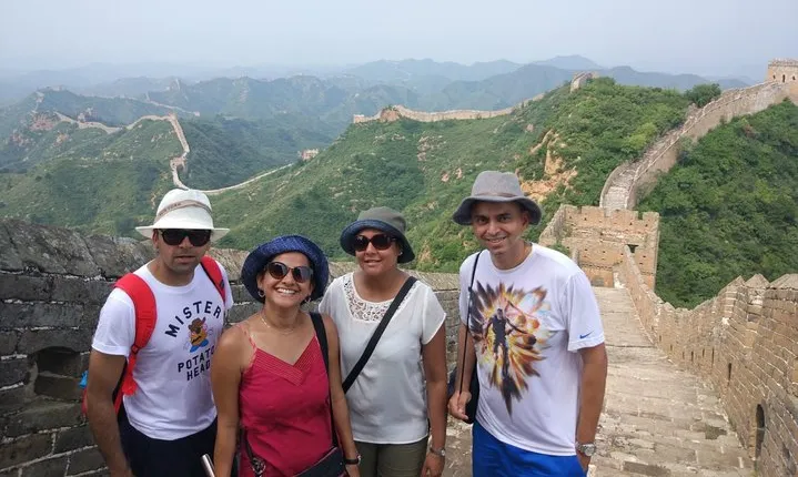 Small Group Great Wall 4-hour Hiking Tour from Jinshanling to Simatai with Lunch